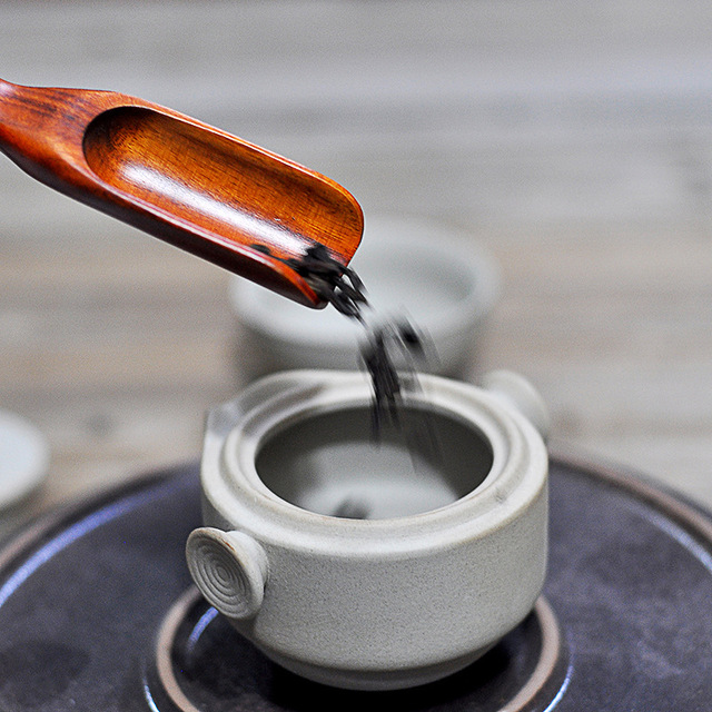 Zestaw naczyń do herbaty: Retro ceramika - dzbanek, filiżanki, czajnik, podróżny zestaw, prezenty, chińska ceremonia, parzenie herbaty - Wianko - 6