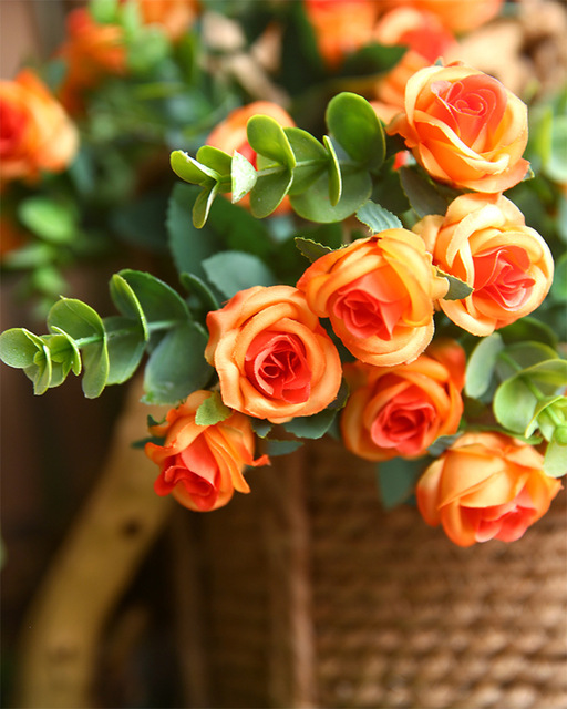 Sztuczne kwiaty jedwabne 11 głów bukiet róż do dekoracji - idealne na ślub, rodzinne przyjęcie czy restaurację - Wianko - 10