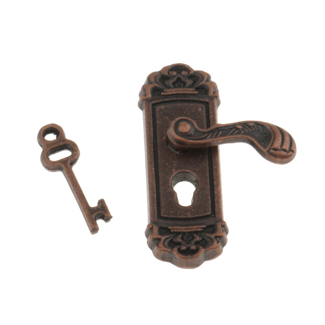 Metalowe drzwi uchwyt prawe pokrętło płyty i zestaw kluczy dom dla lalki miniaturowej - Wianko - 1