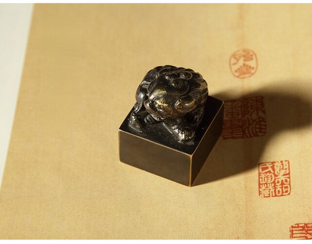 Przenośne metalowe przyciski do papieru zabytkowe kaligrafii - tradycyjny brązowy Chiński przyciski do papieru - Wianko - 4