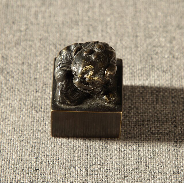 Przenośne metalowe przyciski do papieru zabytkowe kaligrafii - tradycyjny brązowy Chiński przyciski do papieru - Wianko - 10
