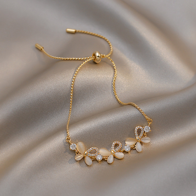 Elegancka, koreańska bransoletka z pereł dla kobiet - regulowana, złotego koloru - Wianko - 22