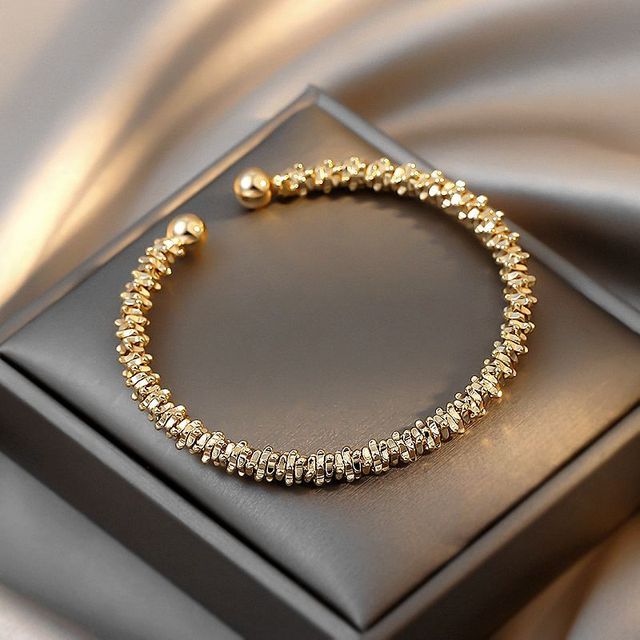 Elegancka, koreańska bransoletka z pereł dla kobiet - regulowana, złotego koloru - Wianko - 29