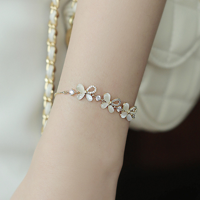 Elegancka, koreańska bransoletka z pereł dla kobiet - regulowana, złotego koloru - Wianko - 21
