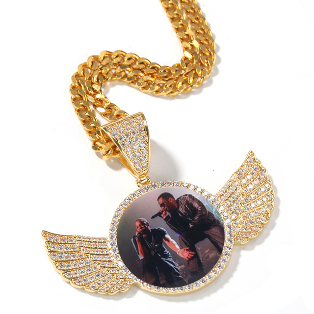 Personalizowany naszyjnik z wisiorkiem z cyrkonii w stylu Hip Hop - Wykonana na zamówienie biżuteria ze zdjęciem, unikalny prezent ze złotym wisiorkiem wypełnionym diamentami- Bonus: efektowne skrzydła - Wianko - 7