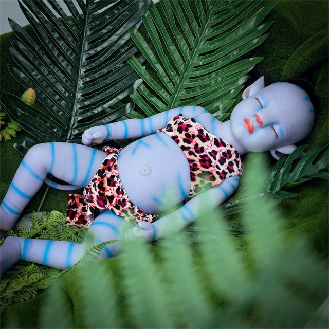 Reborn Baby chłopiec 20 cali (55 cm) z ogonem, realistyczny noworodek, pełnowartościowa lalka z winylu, kolor niebieski, lampa nocna, idealna zabawka na urodziny dzieci - Wianko - 15