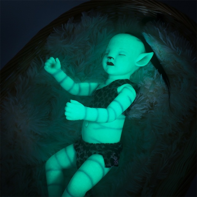Reborn Baby chłopiec 20 cali (55 cm) z ogonem, realistyczny noworodek, pełnowartościowa lalka z winylu, kolor niebieski, lampa nocna, idealna zabawka na urodziny dzieci - Wianko - 27