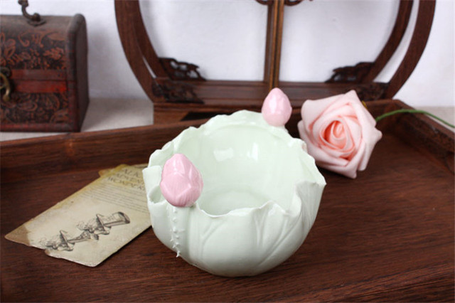 Kreatywny schowek ceramiki w kształcie liścia lotosu z bransoletką i pierścionkiem - idealny prezent ślubny dla rodziny - Wianko - 4