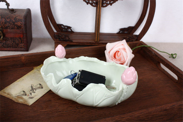 Kreatywny schowek ceramiki w kształcie liścia lotosu z bransoletką i pierścionkiem - idealny prezent ślubny dla rodziny - Wianko - 8