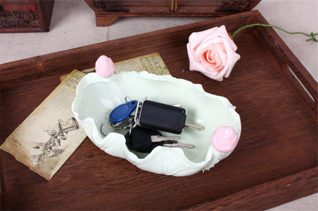 Kreatywny schowek ceramiki w kształcie liścia lotosu z bransoletką i pierścionkiem - idealny prezent ślubny dla rodziny - Wianko - 9