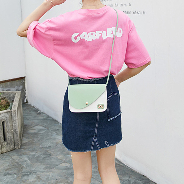 Moda w prostym stylu: Skórzana torebka Crossbody dla kobiet - letnia, jednolita kolorystyka z kokardką - podróżna mała torebka damską na ramię - Wianko - 2