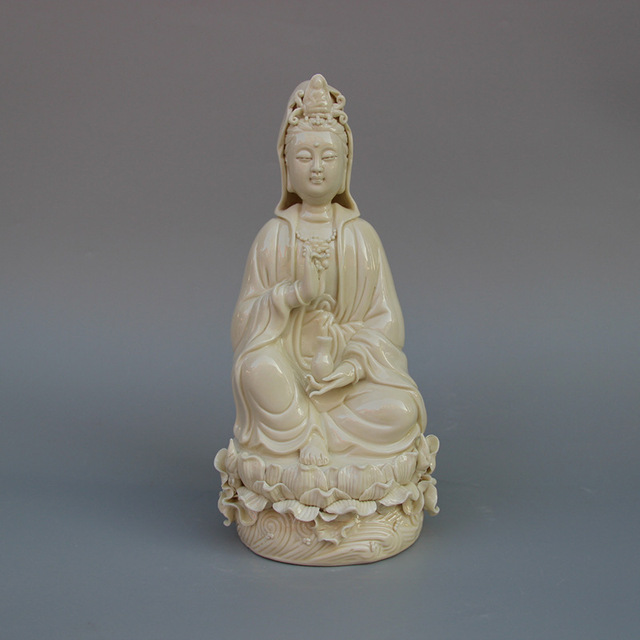 Statua bogini Guanyin bodhisattwa z dehua białej porcelany - ozdoba domu (26 cm) - Wianko - 3