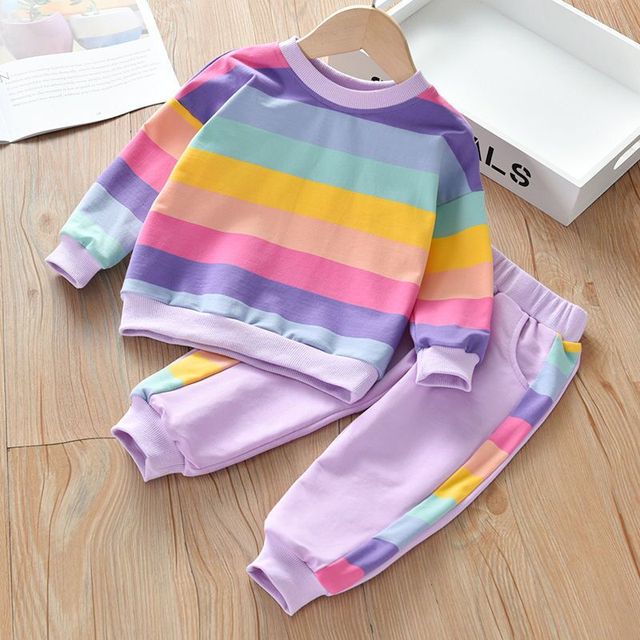 Zestaw sportowego stroju dla dziewczynek z bluzą z kapturem i spodniami w paski – idealny na wiosnę i jesień - Wianko - 3