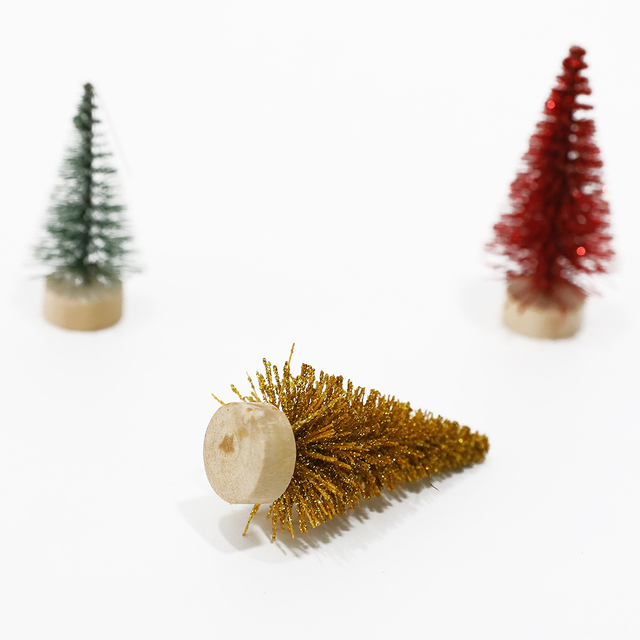 Miniaturowa sztuczna cedrowa sosna - 6 sztuk, ozdoba na biurko, śnieżny krajobraz, drzewo świąteczne - Navidad 2022 - Wianko - 4