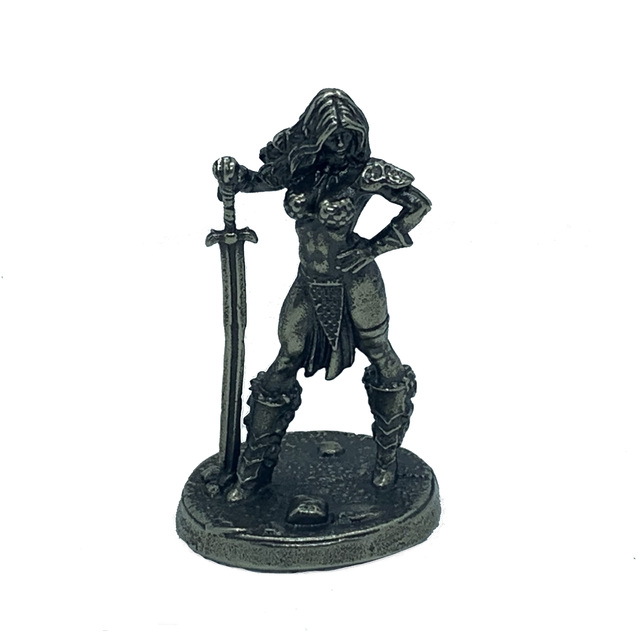 Figurka Vintage żołnierza rycerza Króla Artura - Model statuetki o wysokości 40mm do dekoracji salonu i na stół komputera - idealny prezent dla miłośników gier w szachy - Wianko - 18