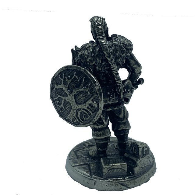 Figurka Vintage żołnierza rycerza Króla Artura - Model statuetki o wysokości 40mm do dekoracji salonu i na stół komputera - idealny prezent dla miłośników gier w szachy - Wianko - 15