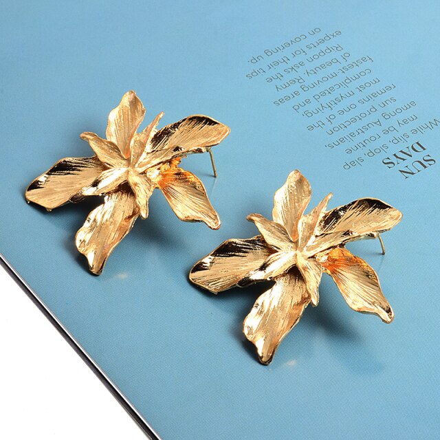Wysokiej jakości kolczyki wiszące złocone z metalowym kwiatem - biżuteria dla kobiet - Wianko - 7