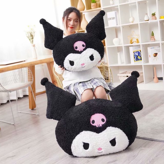 Kuromi pluszowa poduszka lalka Kawaii Anime - dekoracyjna poduszka na sofę i materac na łóżko, idealna jako prezent dla dziewczyny - Wianko - 1