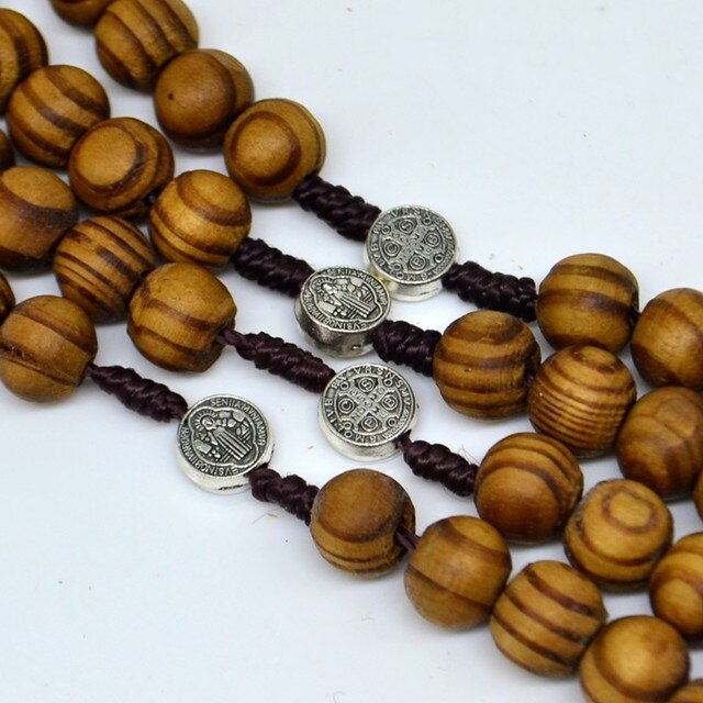 Naszyjnik z wisiorkiem - Drewniane różańce z wisiorkiem świętego benedykta Medal INRI z ukrzyżowanym Jezusem - Moda religijna - Wianko - 2