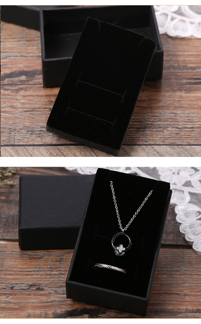 Pudełko na biżuterię - czarny futerał z logo, idealne na prezenty - Wianko - 10