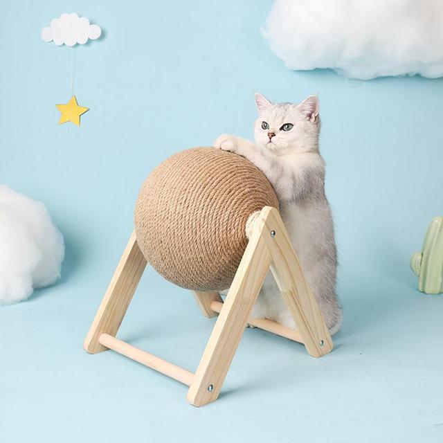 Solidna drewniana płyta do drapania dla kota z sizalowym drapakiem, piłką i miejscem do szkolenia - Wianko - 4