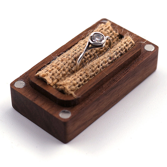 Rustykalne drewniane pudełko na zaręczyny z sygnowaniem - 1 szt - Wianko - 18