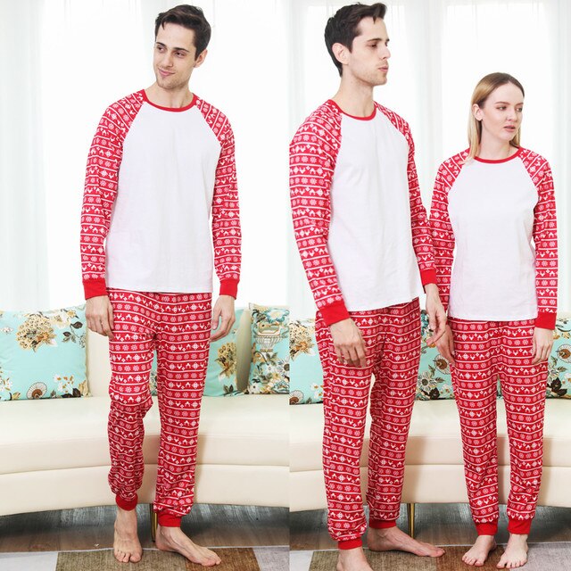 Pasujące piżamy bożonarodzeniowe dla rodziny - mama, tata, syn - Wianko - 6