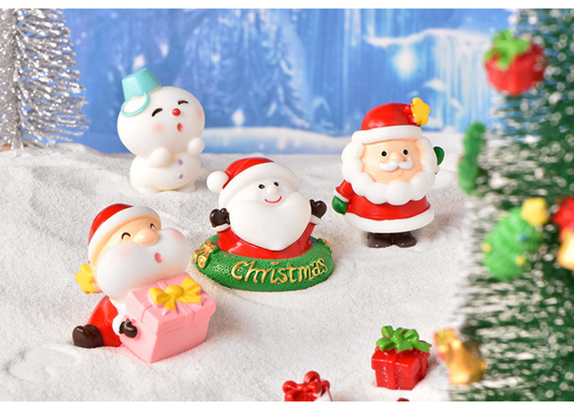 Figurka Zwierzątka Cartoon Santa Snowman dla Dzieci - Dekoracja Tortu, Prezent, Zabawka - Wianko - 7