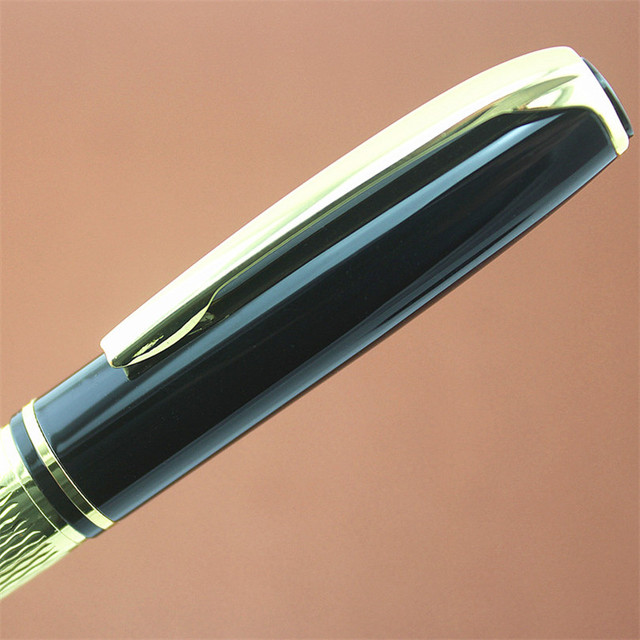 Elegancki długopis kulkowy z czarnym i złotym metalowym korpuskiem wysokiej jakości do pisania piśmienne Student - Wianko - 4