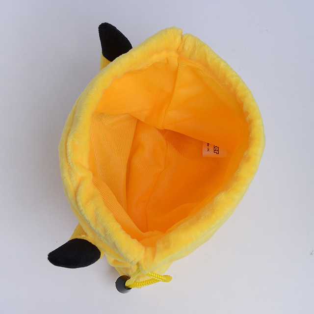 Pluszowa torba Pikachu Pokemon - uroczy plecak z pluszową lalką i sznurkiem - idealny prezent bożonarodzeniowy - Wianko - 1