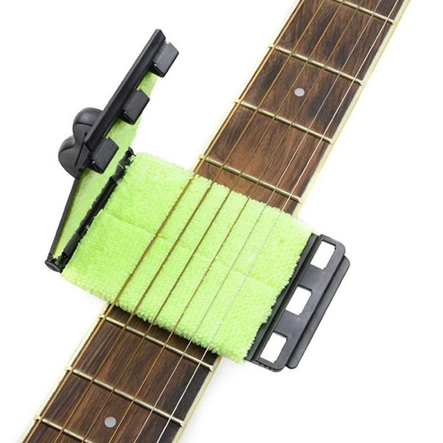 Gitara podstrunnica String Cleaner - narzędzie do utrzymania basowych strun, idealne do ukulele, wykonane z polskiej tkaniny - Wianko - 2