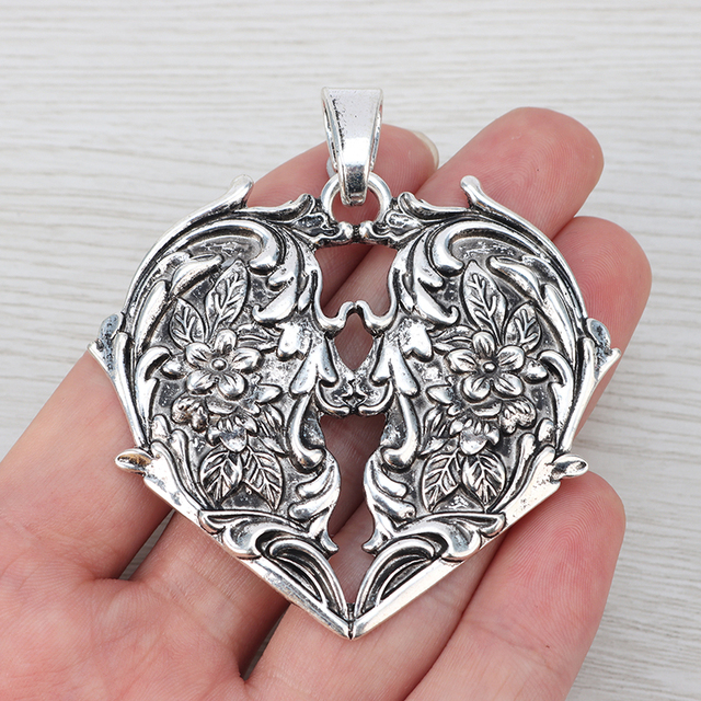 Wisiorek Love Heart Charms z dużym rzeźbionym kwiatem, zawieszka do naszyjnika z komponentami do biżuterii, rozmiar 69x63mm - Wianko - 1