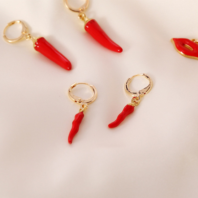 Kolczyki wiszące Golden Drop 2021 - nowy, emaliowany wisiorek z czerwoną papryką Chili dla małych dziewcząt, prezent dla dzieci, biżuteria typu Huggie - Wianko - 4