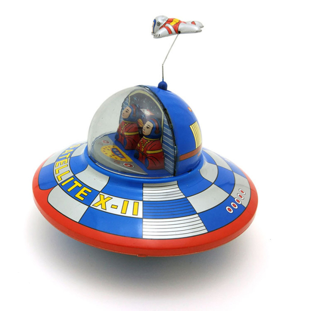 Latający spodek kosmiczny RC - mechaniczny, retro zabawka domowa z nakrętką - Wianko - 2