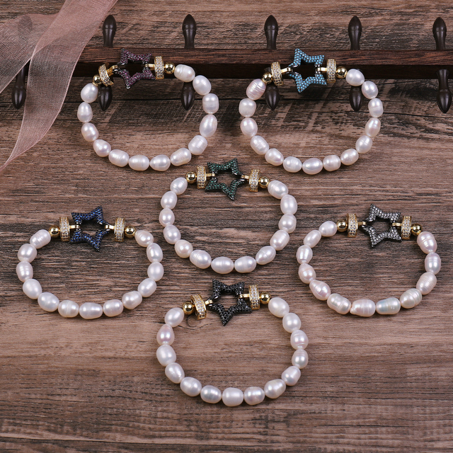 Bransoletka łańcuszkowa z ręcznie robionymi słodkowodnymi perłami, sercem, pięcioramienną gwiazdą, cyrkoniami oraz zamkiem do mocowania, elastyczna - Wianko - 4