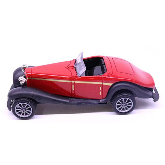 Samochodzik-zabawka klasyczny model pojazdu, czerwony kolor, wykonany ze stopu metali, skala 1:43, długość 10.5 cm - Wianko - 1