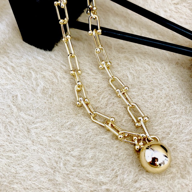Naszyjnik ze złotym wisiorkiem w kształcie metalowej kuli na gorącym modnym łańcuszku F.J4Z dla kobiet - Wianko - 3