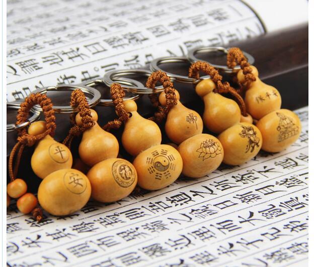 100 sztuk/partia mini drewniany breloczek w kształcie brzoskwini - tradycyjny symbol szczęścia - Wianko - 3
