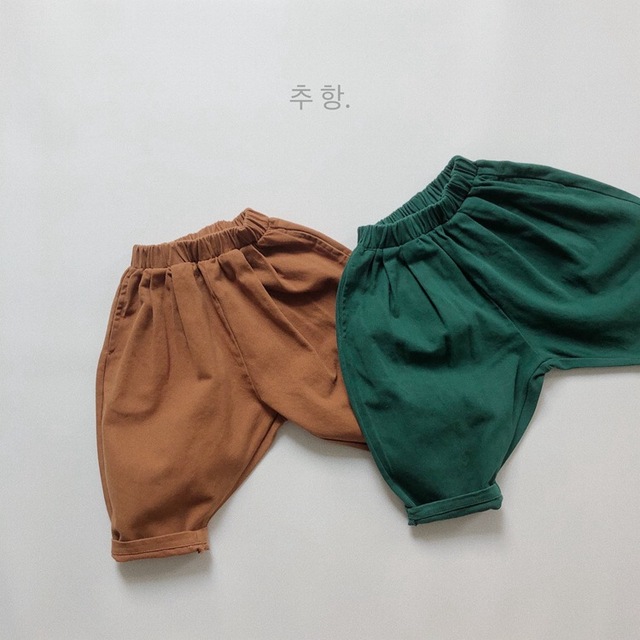 Spodnie dziecięce w nowym stylu: Jesień 2021, niemowlęce, chłopcy, dziewczynki, długie, bawełniane, luźne, rzepy, jednolity kolor - Wianko - 25
