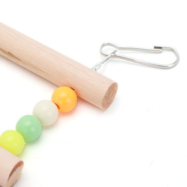 Zabawka do wspinaczki dla papug z kolorowymi kulami i drabiną z naturalnego drewna - Wianko - 5