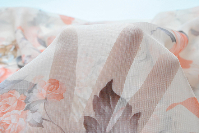 Materiał szyfonowy na metry z kwiatowym wzorem w kolorze brzoskwiniowym, idealny do letnich sukienek - szerokość 150CM - Wianko - 16