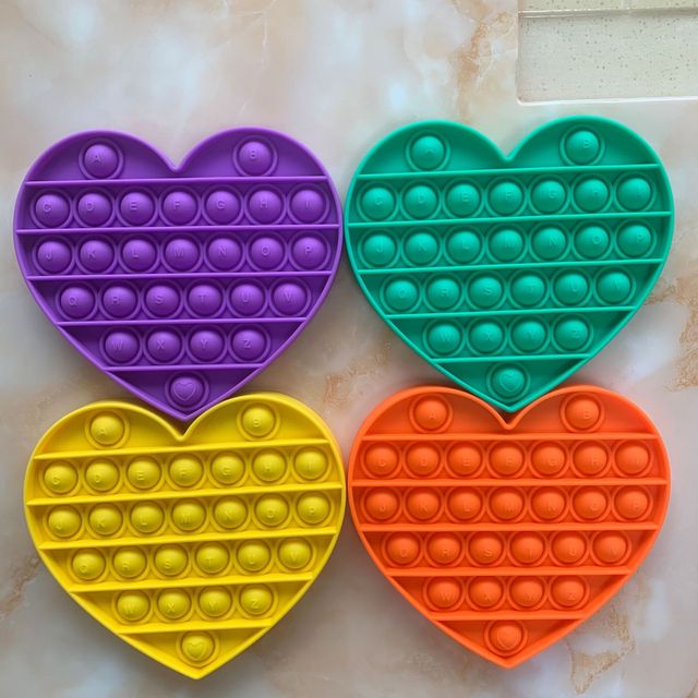 Pop It Fidget Rainbow - zabawka dołek zgniatania dla dzieci i dorosłych; łagodzi stres, pomaga w autyzmie - Wianko - 9
