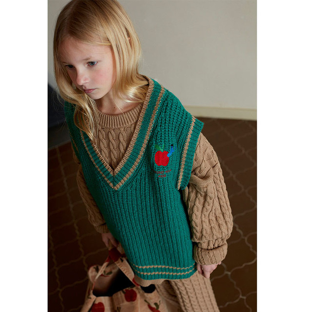 Weekendowy Sweter Dziecięcy EnkeliBB - Modne, Luźne Ciuchy dla Chłopców i Dziewczynek, Projektowane z Dzianiny - Wianko - 10