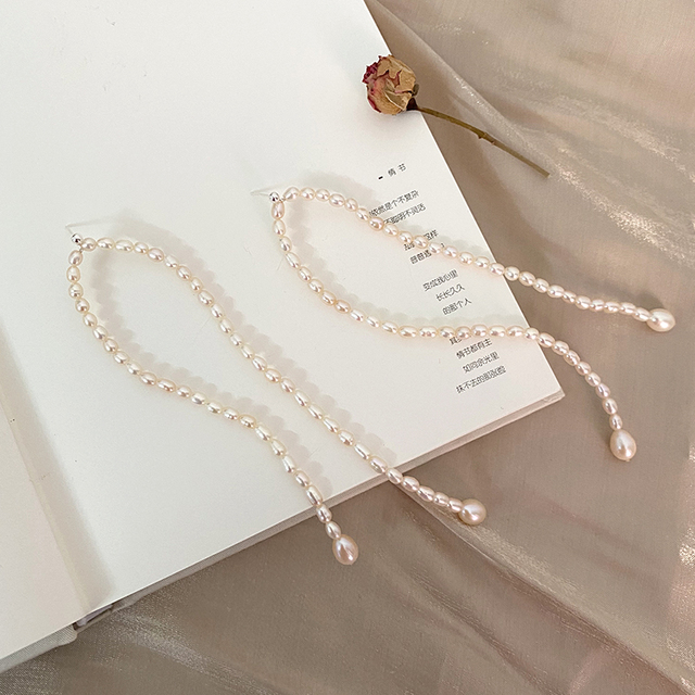 Długie kolczyki wiszące z naturalną perłą słodkowodną w srebrze 925 - Wianko - 2