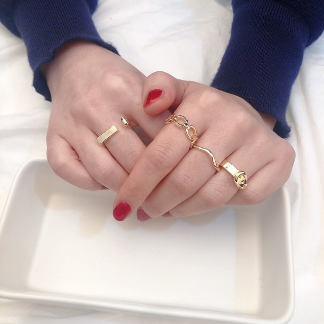 Szykowny pierścień regulowany AENSOA ze złotym poszyciem i geometrycznym kształtem - biżuteria vintage gothic MIDI o antycznym stylu, unisex - Wianko - 4