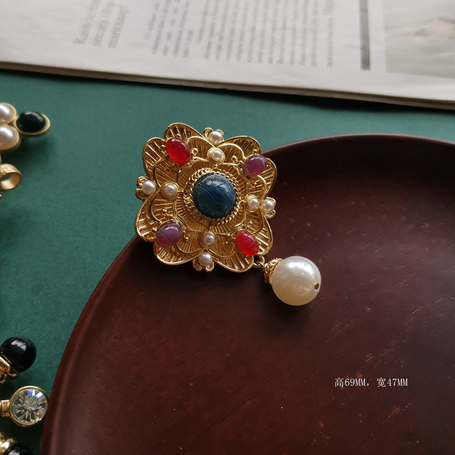 Broszka vintage z żywicznymi wisiorkami i holo-wypełnionymi kamykami Rhinestone w kształcie kwiatu - szykowna biżuteria na przyjęcia, wesela i na co dzień - Wianko - 14