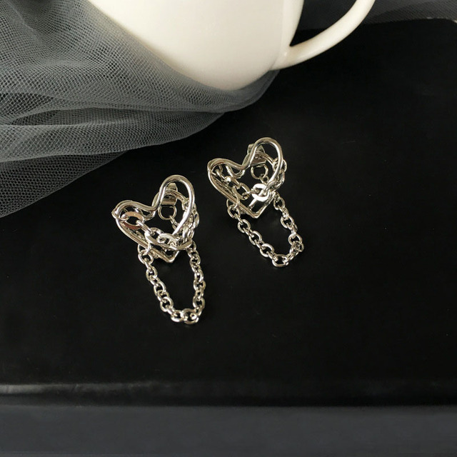 Srebrny łańcuszek z sercem - stylowy, hip-hopowy dodatek dla miłośniczek biżuterii - Wianko - 1