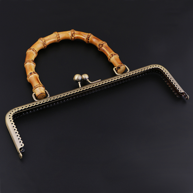 Torebka metalowa rama w stylu vintage z uchwytem bambusowym i pocałunkowym zamkiem - Wianko - 2