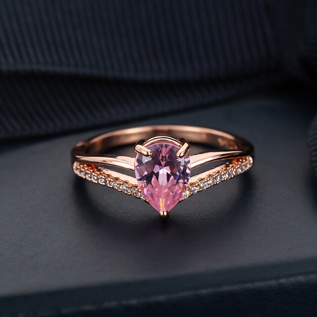 Pierścień zaręczynowy z cyrkoniami w kształcie litery V, inspirowany trendami, w kolorze różowym - Wianko - 5