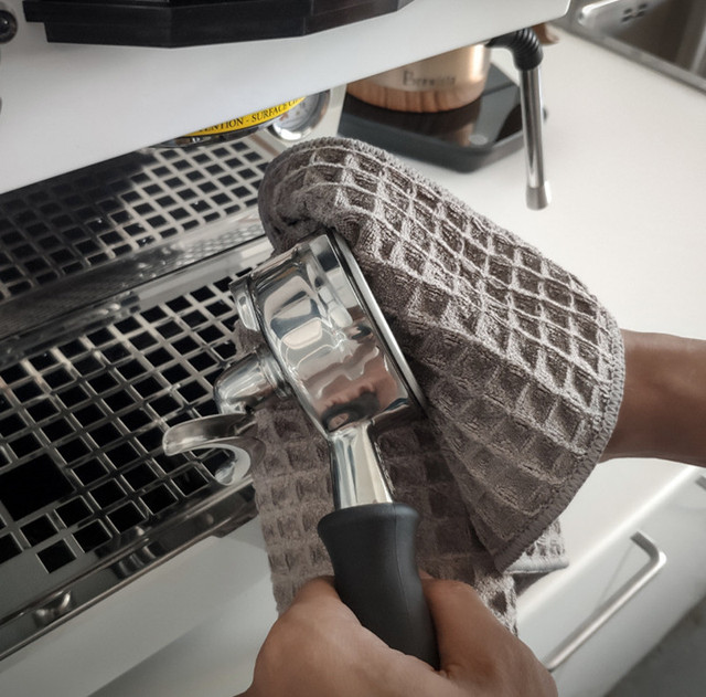 Zestaw ręczników do czyszczenia espresso - ściereczki z mikrofibry, miękki materiał o wysokiej chłonności dla baristów - Wianko - 9